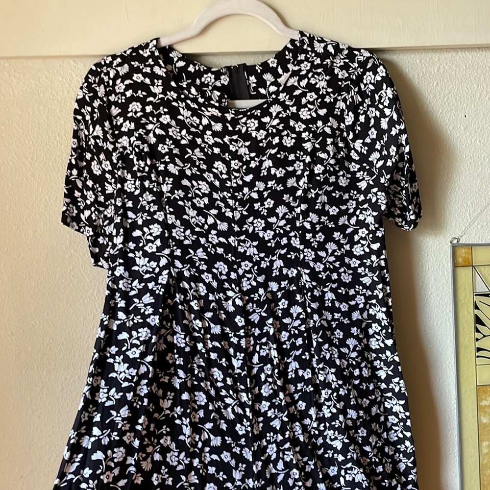 Vintage Timing rayon short sleeve black & white floral printed wide leg jumpsuit